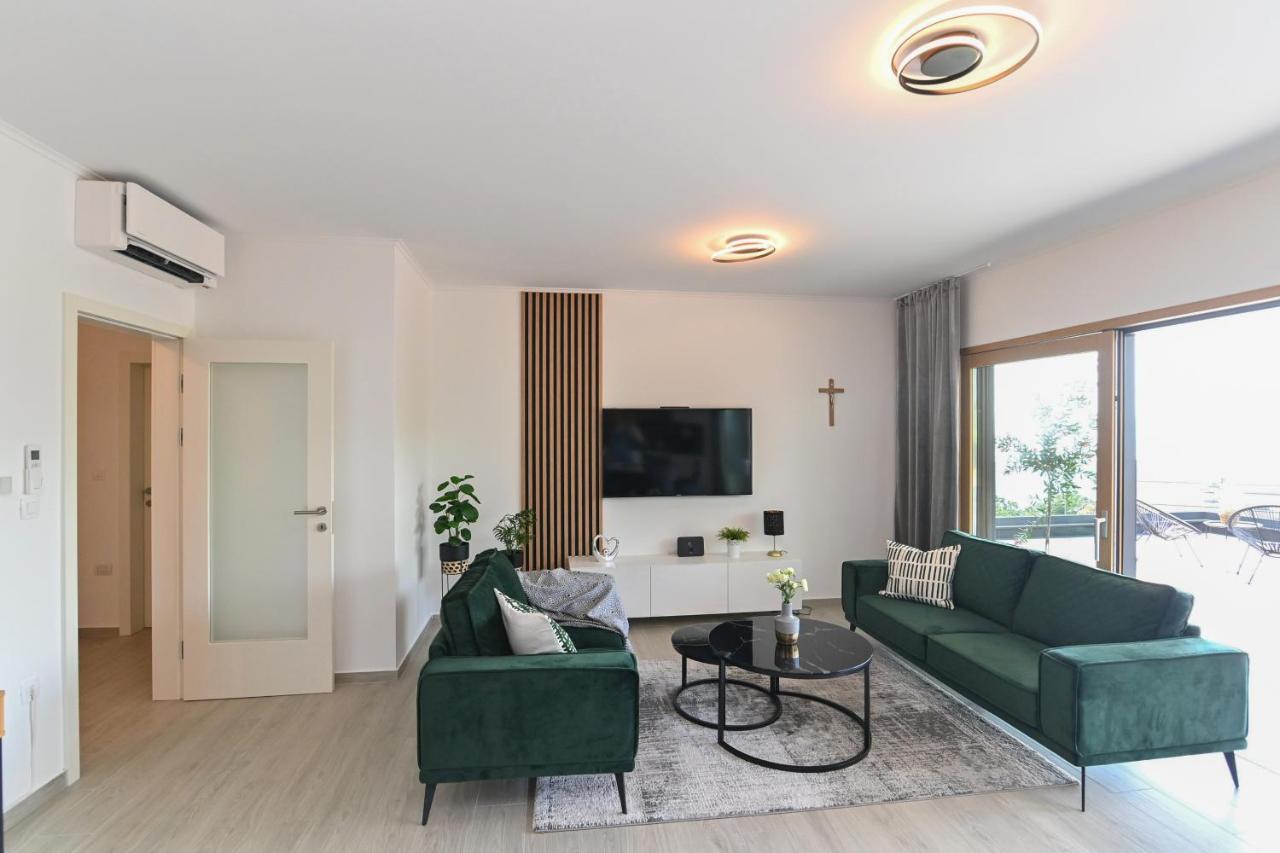 Sea View Deluxe Apartment Rijeka Bagian luar foto