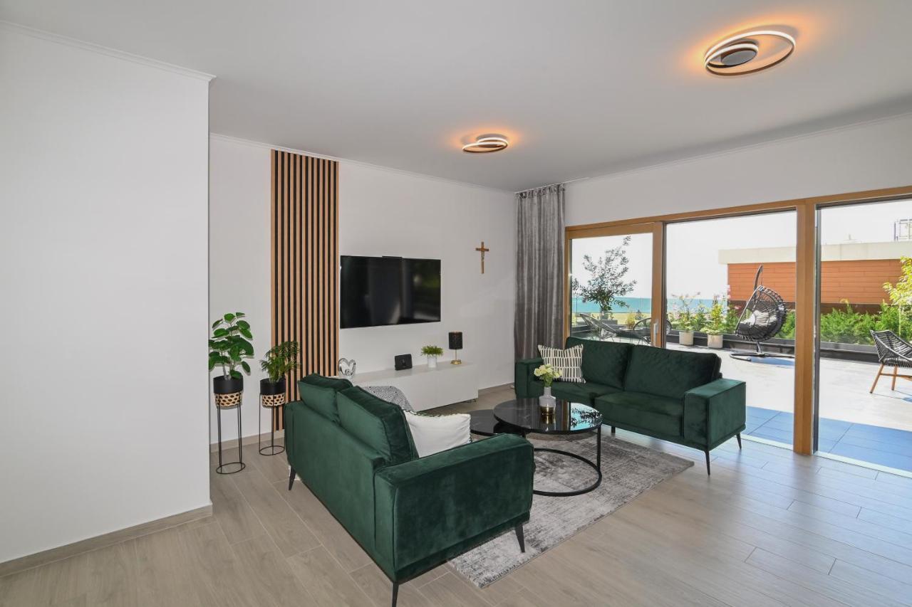Sea View Deluxe Apartment Rijeka Bagian luar foto