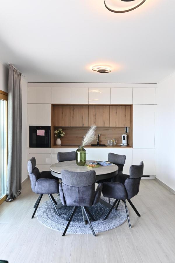 Sea View Deluxe Apartment Rijeka Bagian luar foto