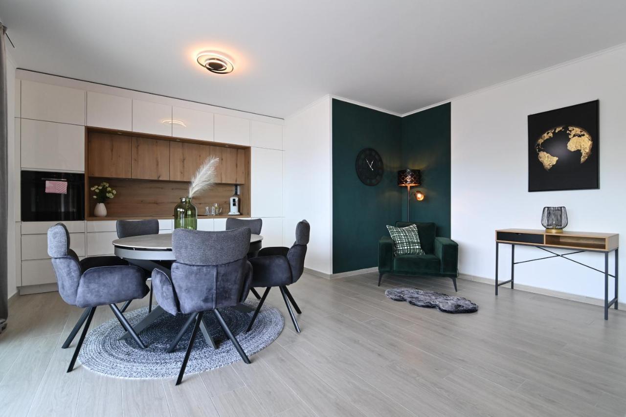 Sea View Deluxe Apartment Rijeka Bagian luar foto