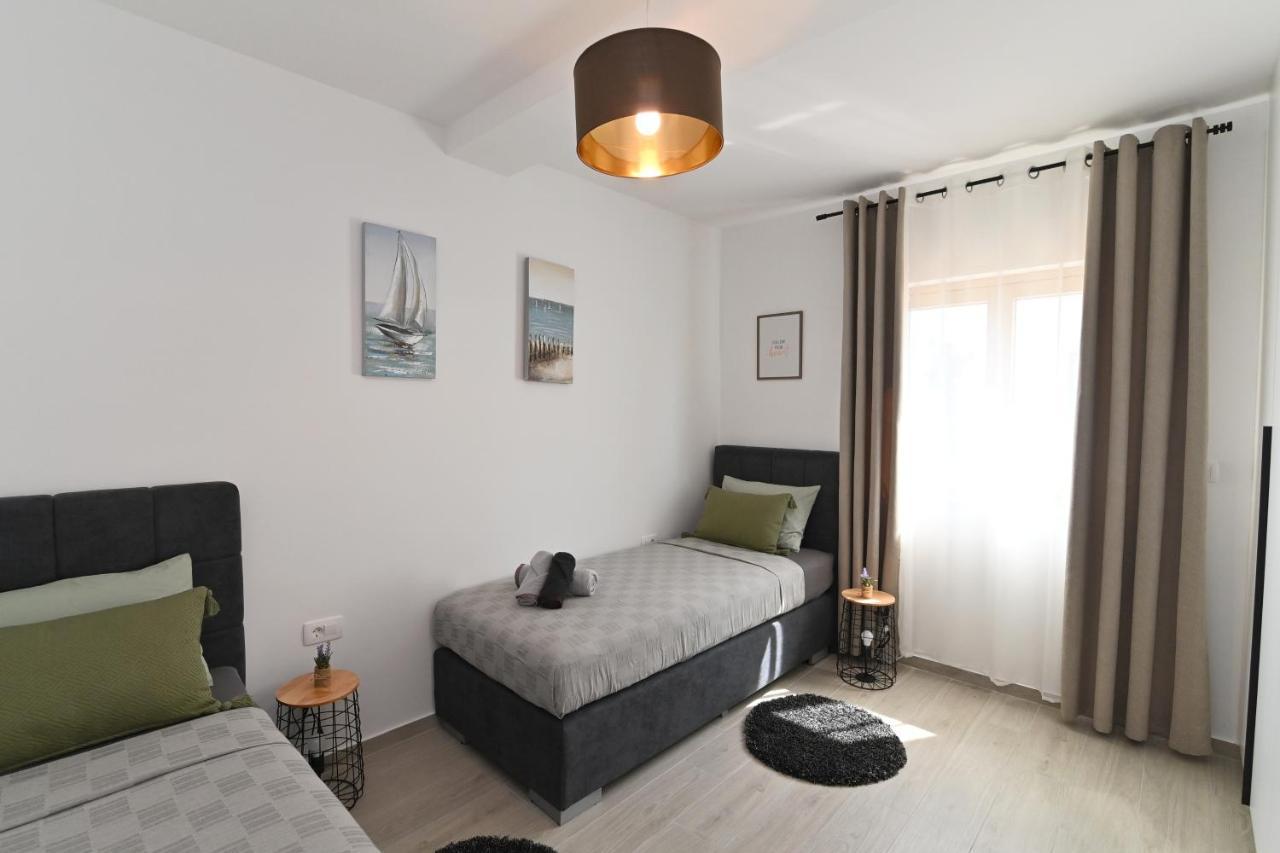 Sea View Deluxe Apartment Rijeka Bagian luar foto