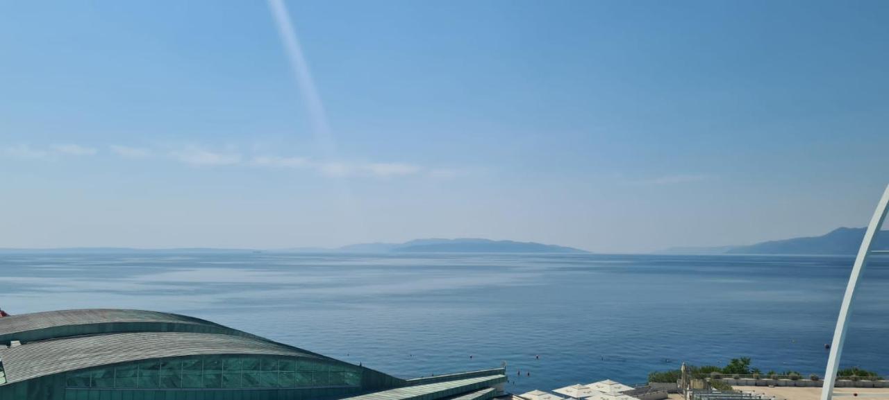 Sea View Deluxe Apartment Rijeka Bagian luar foto