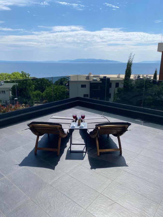 Sea View Deluxe Apartment Rijeka Bagian luar foto